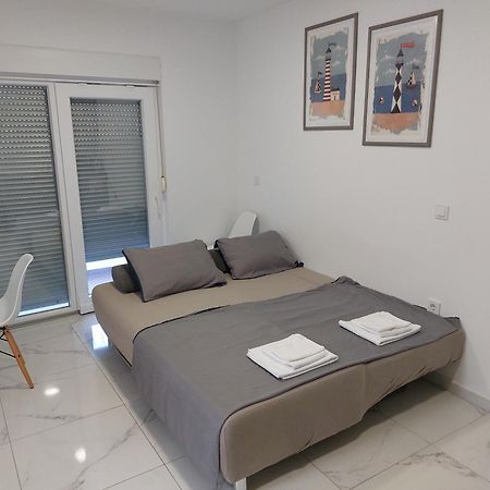 Apartmani Anastasia With Pool, Novalja Bagian luar foto